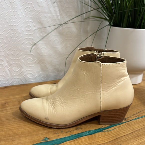 Thursday Boot Company Downtown Leather Beige Ankle Boots - Picture 4 of 14